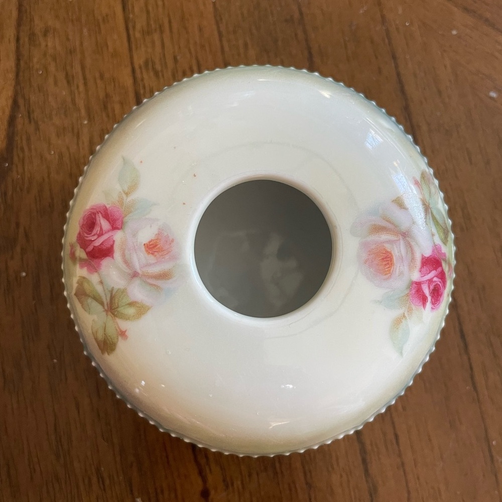 Victorian Era Floral Antique Hair Catcher - Picture 2 of 9